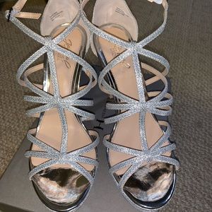 NWOB JEWEL by Badgley Mischka